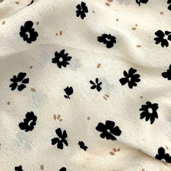 Floral shirred cottagecore dress, women’s small - Picture 3 of 3